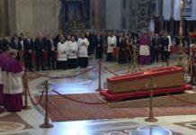 La salma di Papa Francesco nella basilica di San Pietro