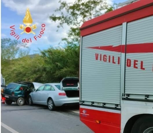 Scontro tra due auto:morto 72enne
