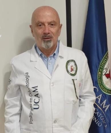 Chirurgia Implantare Dentale: la rivoluzione degli Impianti minimamente invasivi tra i più piccoli al mondo brevettata dal dottor Ennio Calabria