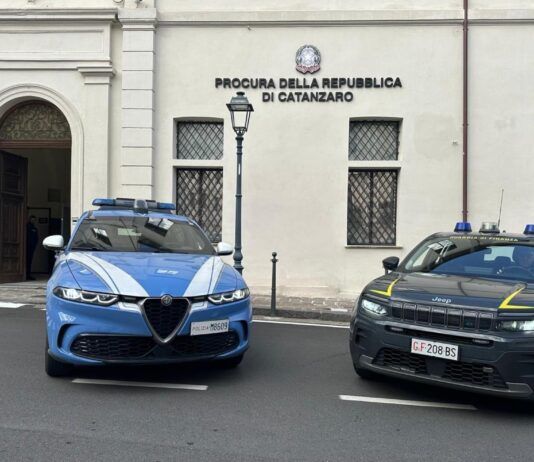 Truffa a ipotetici investitori – due arresti e sequestri