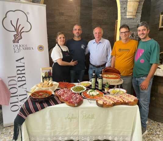 I Giorni dell’Olio: tappa a Tiriolo presso l’Azienda Fratelli Rotella