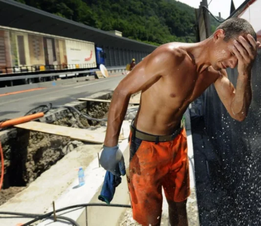 Temperature roventi, Tavernise (M5S): Occhiuto emani subito l’ordinanza contro il lavoro nelle ore più calde