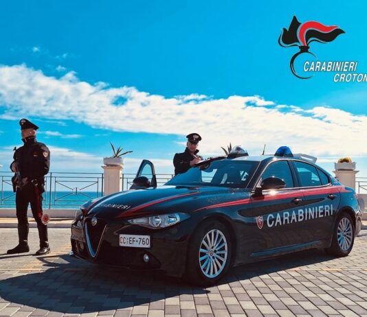 Arrestato per possesso di droga e denaro contante, al termine di accertamenti denunciato per ricettazione