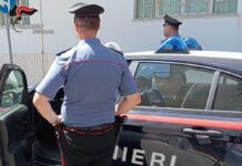 Lavoro nero in un ristorante – all’arrivo dei carabinieri i dipendenti tentano fuga