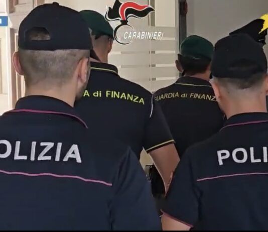 Maxi Operazione antidroga Arangea Bis- Oikos: 54 arresti Agenti Polizia Guardia di Finanza