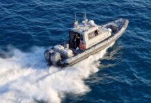 Guardia Finanza salva 24enne su acquascooter alla deriva