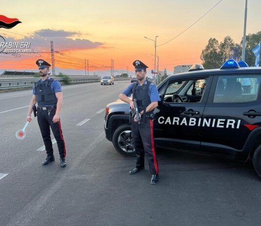 Blitz dei Carabinieri e dell’Agenzia delle Dogane e dei Monopoli: controllati bar, denunciati proprietari ed elevate sanzioni per oltre 30 mila euro