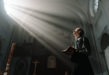 Reggio Calabria – abusi su un minore in parrocchia: arrestato sacerdote Prete Chiesa