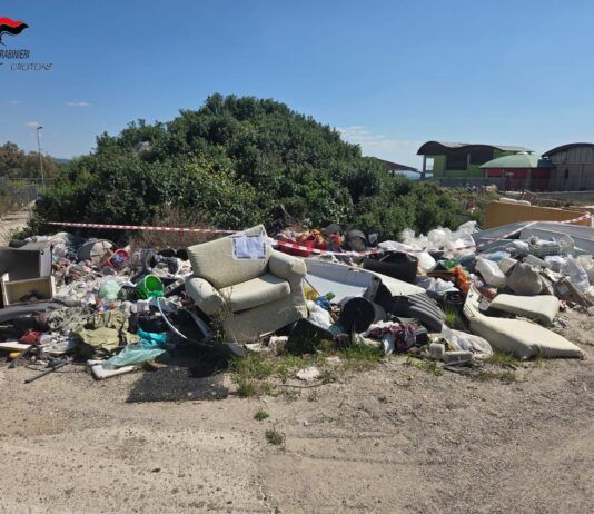 IMPORTANTE OPERAZIONE DEI CARABINIERI, DENUNCIATE SEI PERSONE PER ABBANDONO DI RIFIUTI