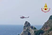 Turisti bloccati sulla scogliera di Capo Vaticano Vigili del Fuoco - Elicottero - Capo Vaticano