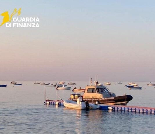 LA GUARDIA DI FINANZA SEQUESTRA CIRCA 90 NATANTI E AREE DEMANIALI PRIVE DI TITOLI CONCESSORI