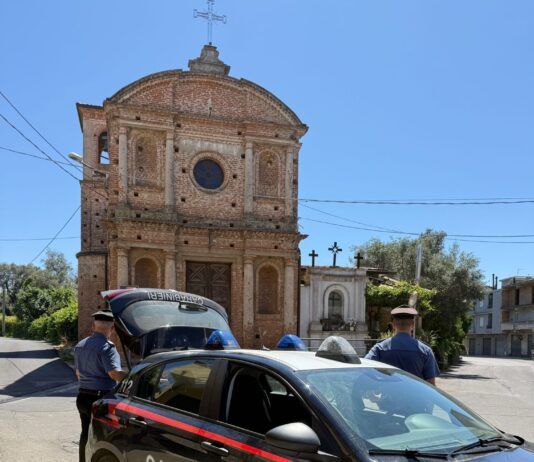 MELICUCCO. CONTROLLI STRAORDINARI DEI CARABINIERI: DENUNCE, SEQUESTRI E FOGLI DI VIA PER RIPRISTINARE LEGALITÀ E SICUREZZA.