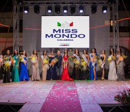 Francesca Comandè vince la tappa di Miss Mondo a San Ferdinando