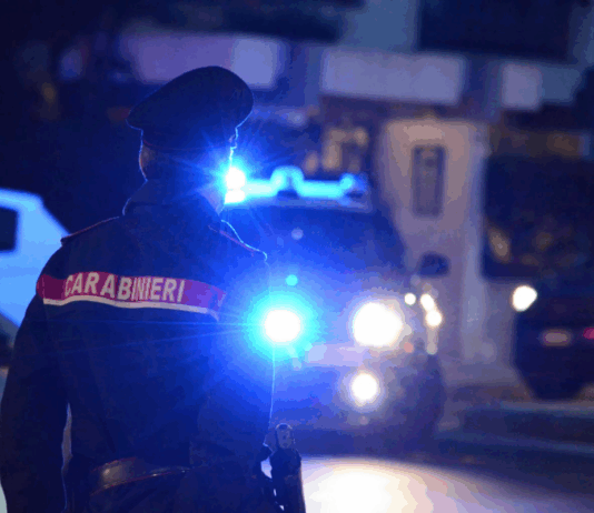 Carabinieri fermano discoteca abusiva sul litorale: sequestro e maxi multe Carabinieri