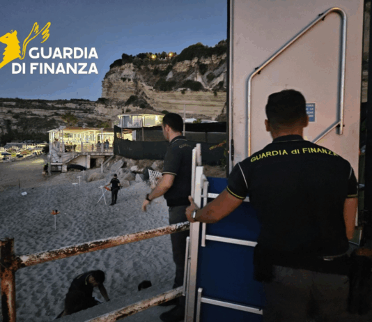 Stabilimenti abusivi e parcheggio irregolare, maxi sequestro sulla Costa degli Dei Guardia di Finanza - Baia di Riaci