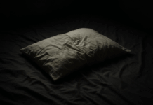 Tragedia a Ferragosto: donna uccide il compagno malato soffocandolo con un cuscino