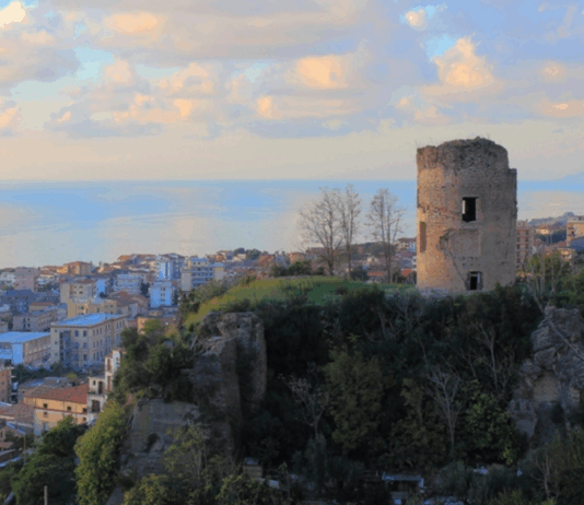 Storie, volti e talento: Paola rende omaggio alle sue eccellenze con “Paolani Illustri” 2025 Paola (CS) - Castello Aragonese - ph. Alfonso Minervino