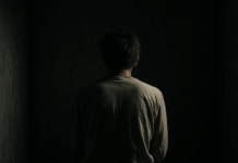 Il corpo negato: quando i pazienti psichiatrici diventano invisibili Paziente psichiatrico