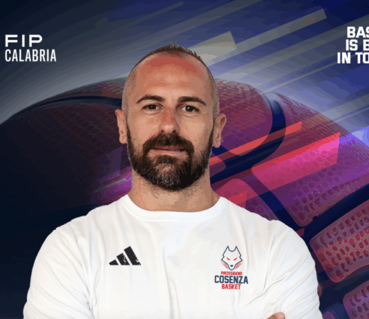 Basket, Simone Ginefra alla Pirossigeno Cosenza: esperienza e leadership per i rossoblù Simone Ginefra Pirossigeno Cosenza Basket