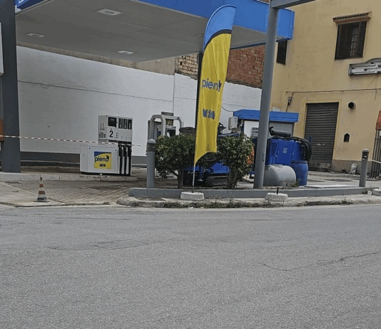 Rosarno, 20mila litri di benzina nel sottosuolo: il Gruppo Polaris interroga il Sindaco Rosarno - Distributore di carburante - Perdita benzina