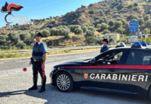 Accoltellamento in villaggio vacanze: giovane in gravi condizioni, Carabinieri ricostruiscono l’aggressione Carabinieri Cosenza