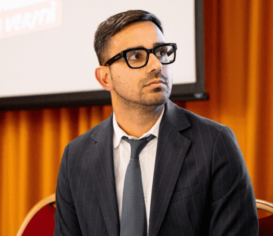 Sondaggio sospetto in Regione: Tavernise accusa Occhiuto di propaganda Davide Tavernise