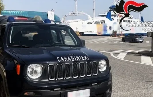 Sequestro di droga agli imbarcaderi: arrestato 25enne Carabinieri Messina - Imbarcaderi