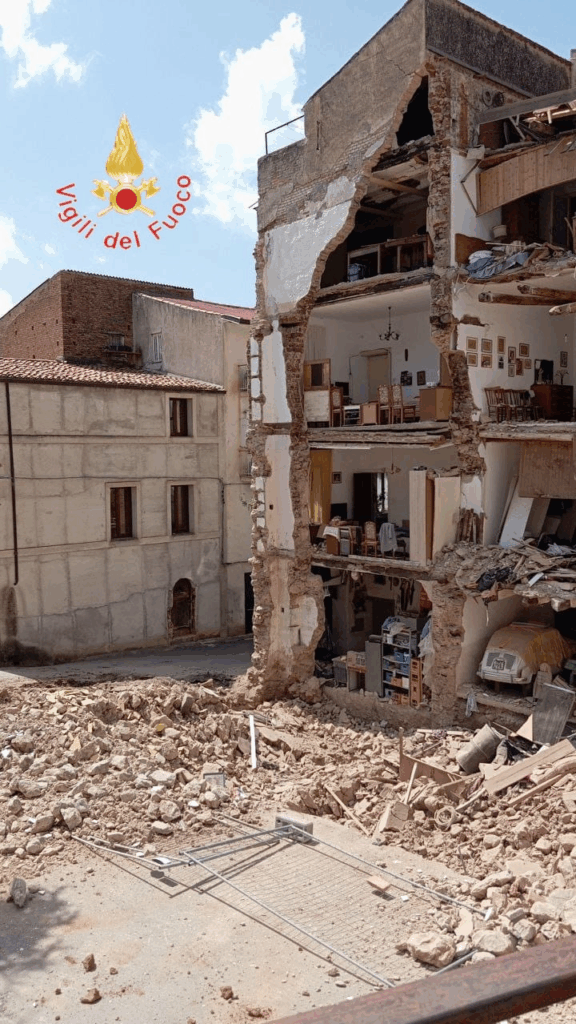Vigili del Fuoco - Crollo Lamezia Terme