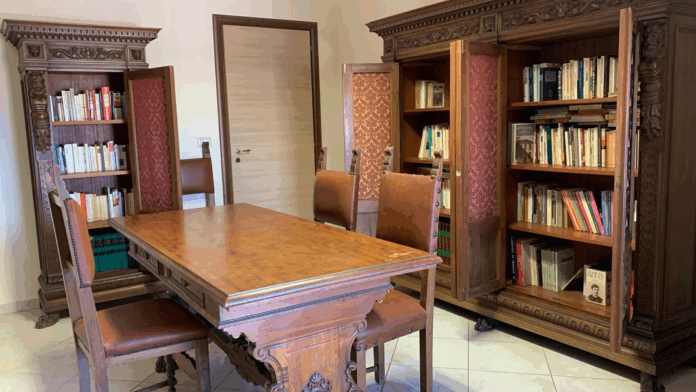 Lo studio e la biblioteca del professore Antonio Floccari donati alla Fondazione Girolamo Tripodi