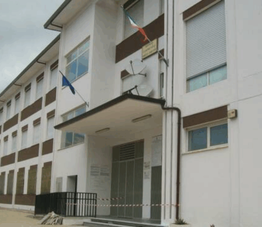 Lamezia investe sul futuro: parte il progetto di riqualificazione per la scuola “Fiorentino” Istituto Scolastico "Fiorentino" - Lamezia Terme (CZ)