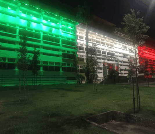 Il Tribunale di Cosenza si veste di tricolore: simbolo di giustizia e Repubblica Tribunale di Cosenza - IlluminazioneTricolore