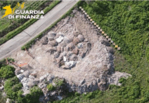 Amianto, pneumatici e neon: ripulita la discarica abusiva scoperta a Cantorato dalle Fiamme Gialle Guardia di Finanza - Discarica Abusiva - Cantorato (KR)