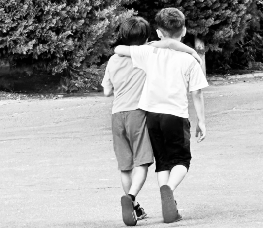 Ritrovati in Romania i due bambini della donna arrestata a Castrovillari Bambini