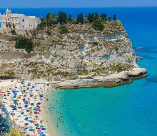 ViBo Experience, mare, cultura e sapori: la nuova sfida del turismo esperienziale Chiesa di Santa Maria dell'Isola - Tropea (VV)