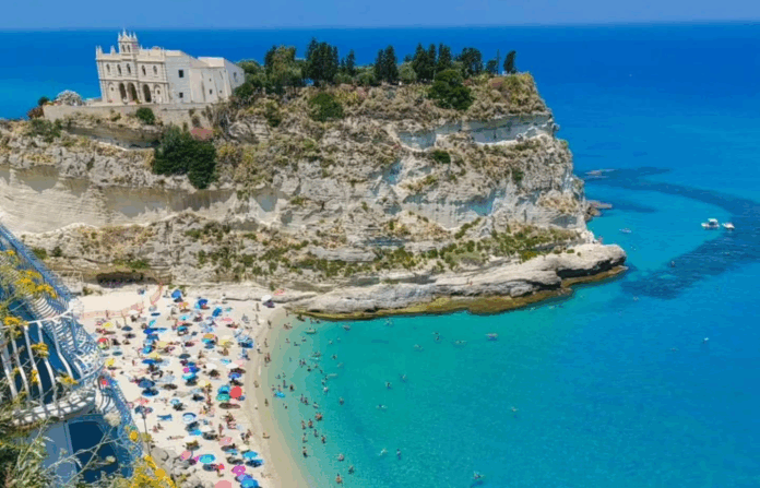 Chiesa di Santa Maria dell'Isola - Tropea (VV)