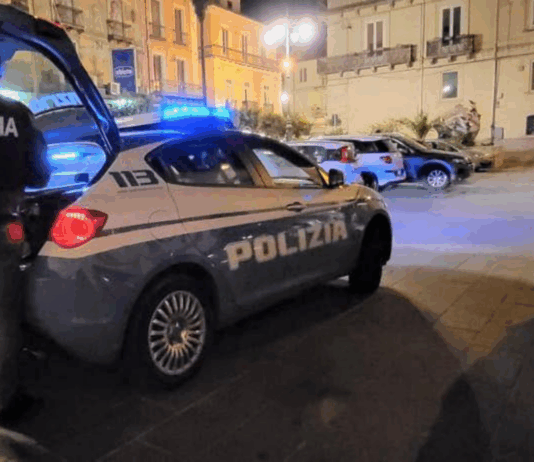 Rissa nel centro cittadino: sei giovani denunciati e Daspo Willy per un ragazzo Polizia di Stato - Vibo Valentia