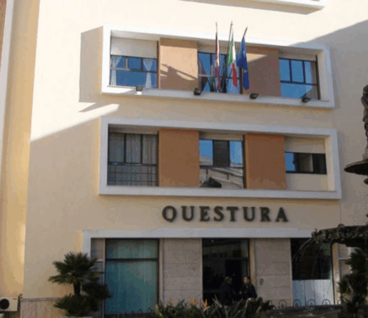 Risse, minacce e furti: il Questore fa scattare tre divieti di accesso nei locali Questura di Catanzaro