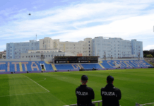 Calcio – Tolleranza zero negli stadi: il Questore ferma undici ultras Polizia di Stato - Stadio di Crotone - Ezio Scida