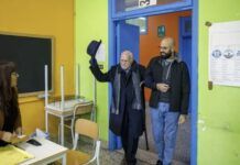 Calabria – A 104 anni al seggio per votare: l’esempio di Vincenzo Cretella Vincenzo Cretella - 104 anni al seggio