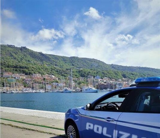 Arrestato un uomo per rapina e violenza ai danni della compagna