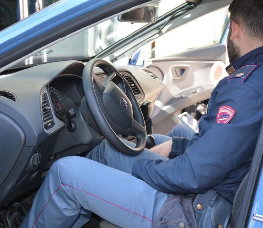 Minaccia e aggredisce ex compagno – arrestata donna