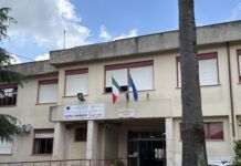 Cittanova, nuovi interventi alla Scuola Media “Luigi Chitti”: approvata delibera per lavori su bagni e copertura