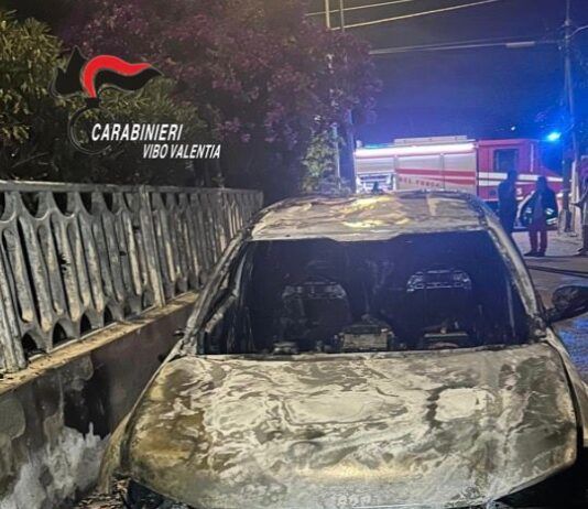 Intimidazione contro dirigente comunale – svolta nelle indagini: due persone deferite