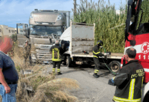 Frontale tra camion a Rosarno: grave un autista, trasferito in elisoccorso Incidente camion contrada Serricella - Rosarno (RC)