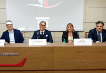 Si chiude a Crotone il progetto Mirabilia in Calabria, il presidente Falbo: «Vetrina d’eccezione per le imprese locali» Mirabilia - Cotruzzolà Falbo Noce Tigani Sava
