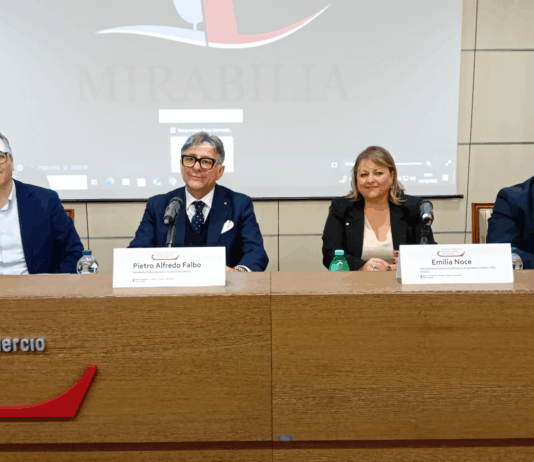 Si chiude a Crotone il progetto Mirabilia in Calabria, il presidente Falbo: «Vetrina d’eccezione per le imprese locali» Mirabilia - Cotruzzolà Falbo Noce Tigani Sava
