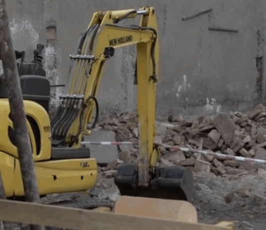 Gioia Tauro in lutto: muore il bimbo ferito nel crollo del muro Crollo muro - Gioia Tauro (RC)