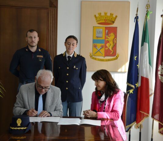Polizia di Stato di Reggio Calabria: la Questura e l’ASP rinnovano il protocollo per combattere la violenza di genere e offrire supporto alle vittime