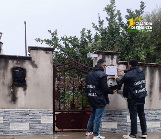 Denaro dell’eredità usato per spese personali: sequestro beni a professionista