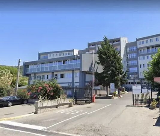 Ospedale di Tropea al collasso: Piserà chiede ai Sindaci della Costa degli Dei un fronte comune per difendere il diritto alla salute